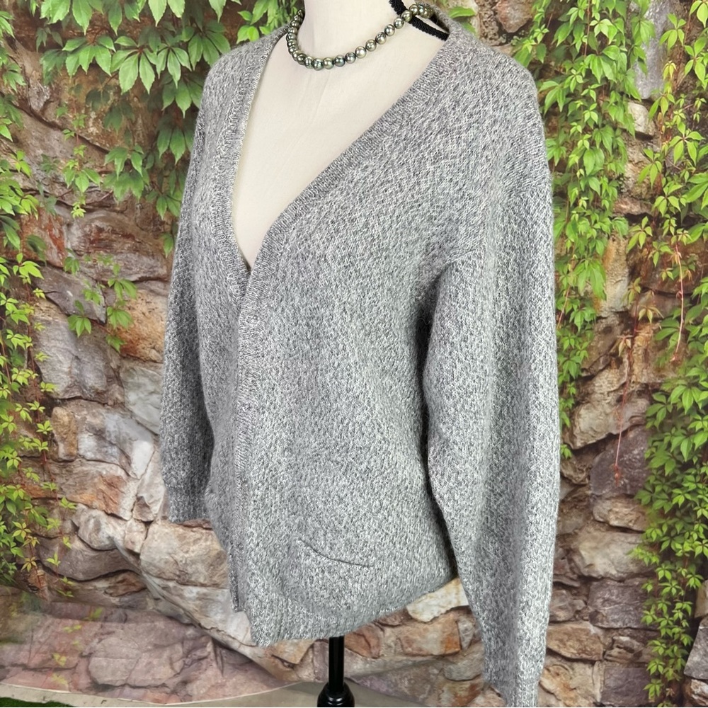 FACTORIA PEREZ Peruvian Luxury Artisan Gray Baby Alpaca Cardigan, XL - Picture 3 of 11